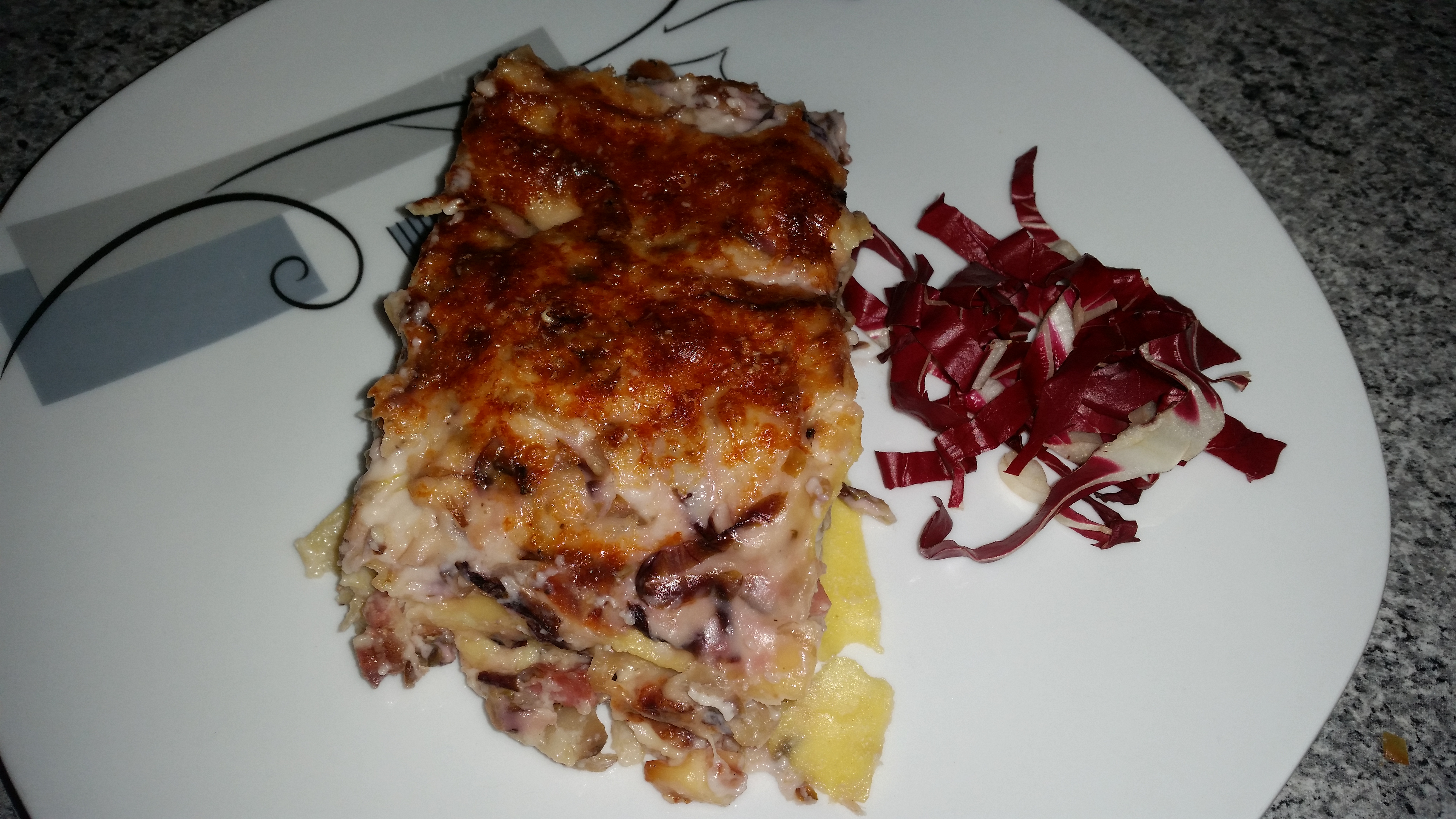 Lasagne radicchio speck e provola