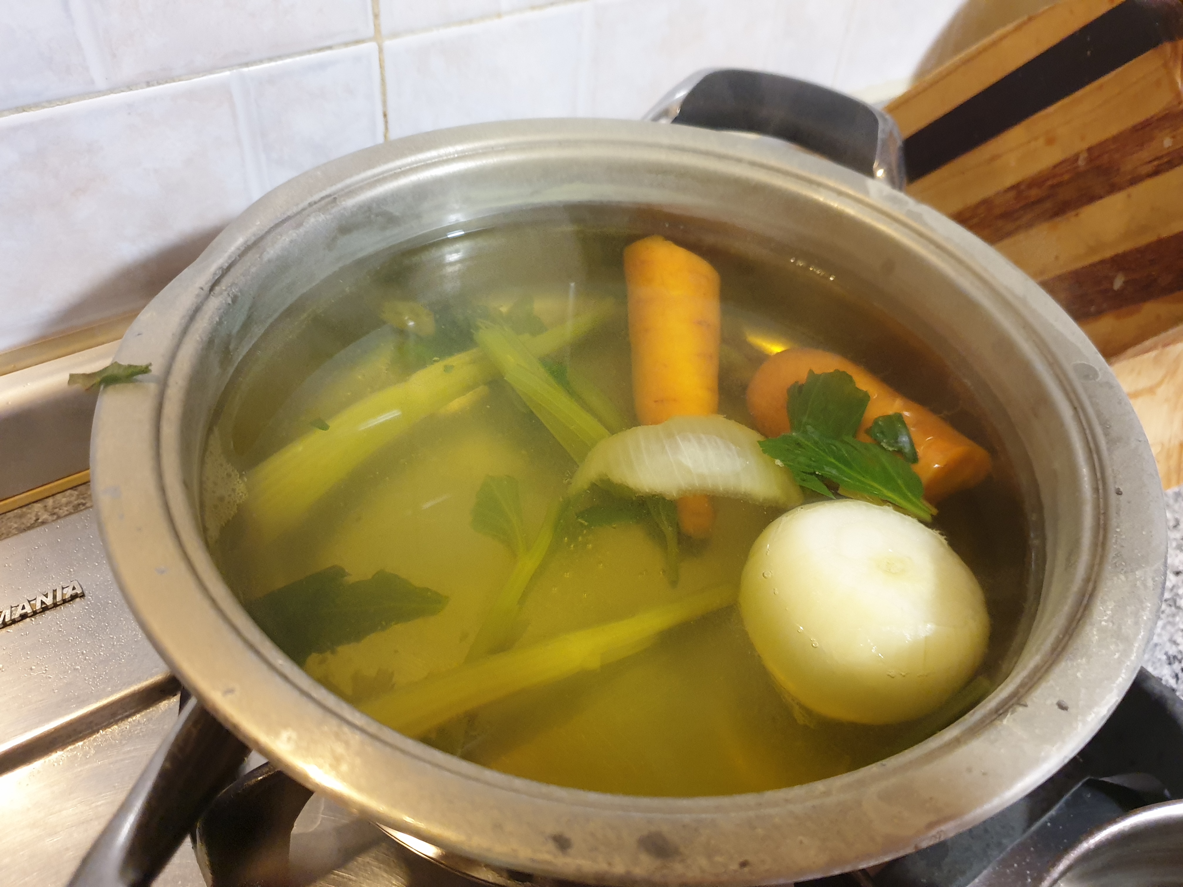 Brodo vegetale