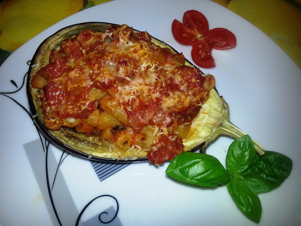 Melanzane ripiene di pasta