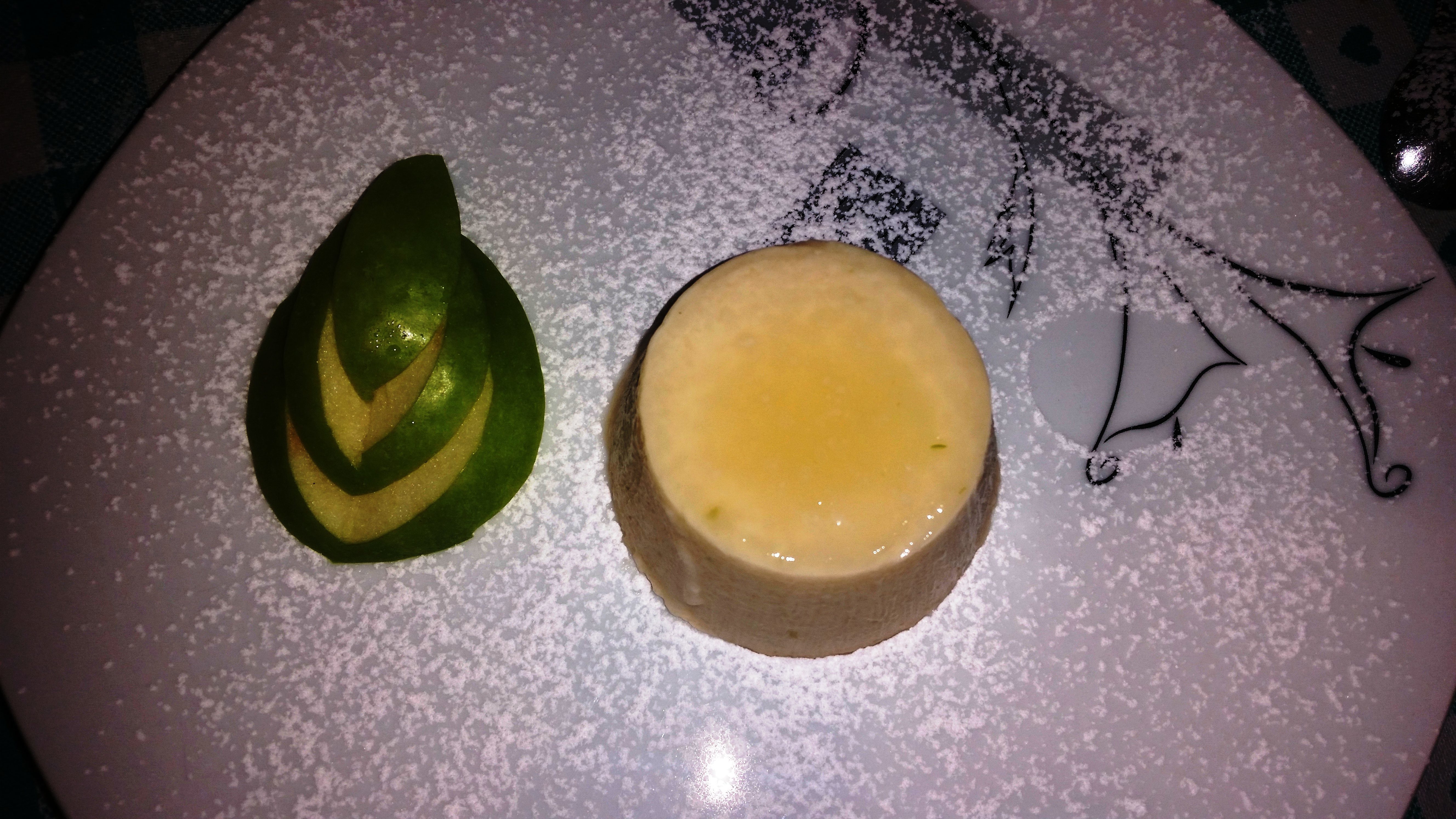 Panna cotta alla mela verde