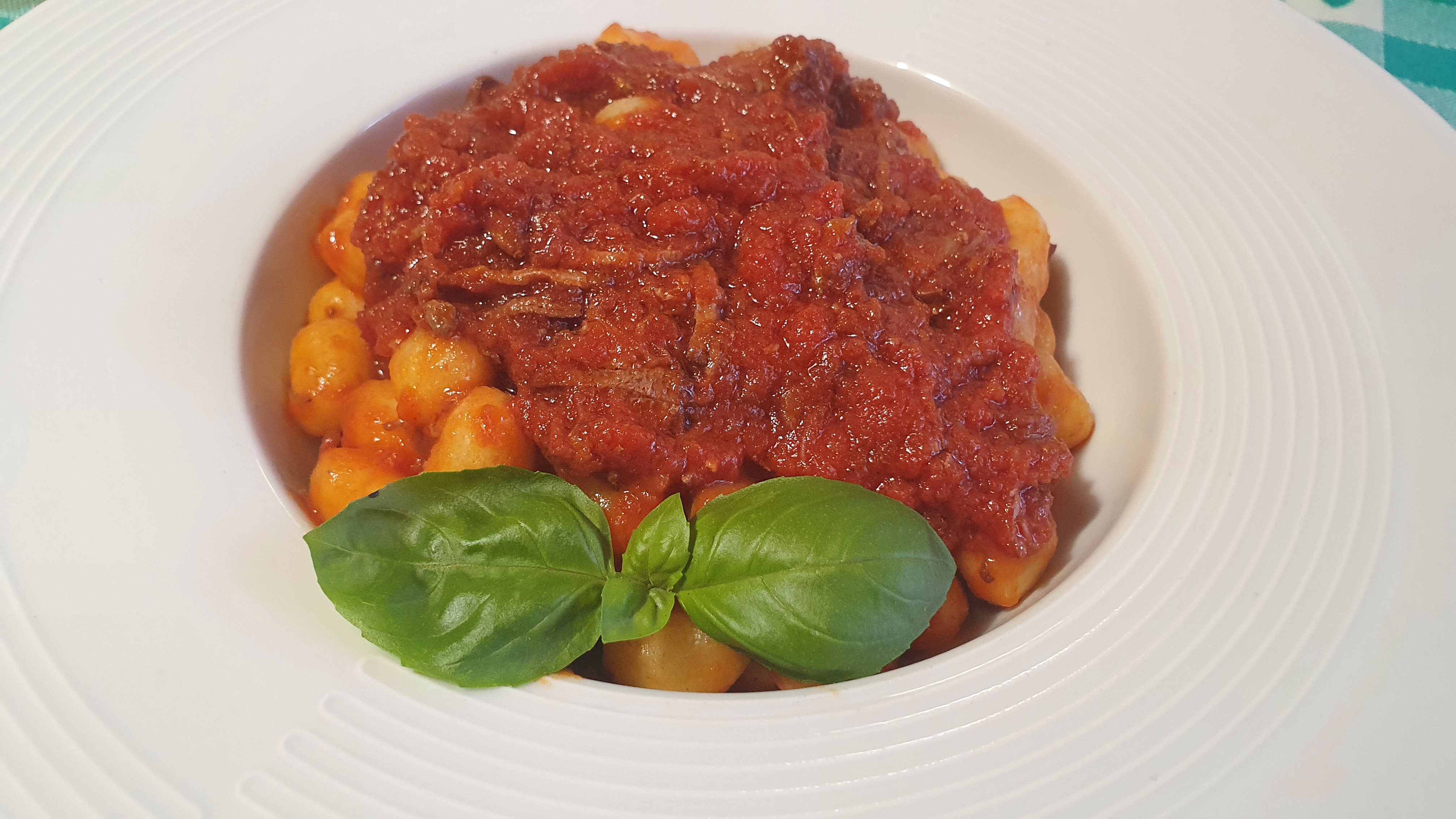 Gnocchetti al ragù naoletano (‘O rraù)