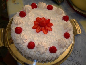 Meringata con chantilly alle fragole