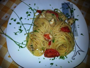 Spaghetti pescatrice e acciughe